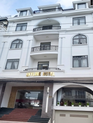 Skyline Hotel